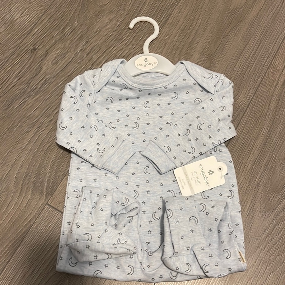 Snugs bye baby sleeper 3-6 months new with tags!